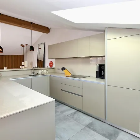 Chalet D'exception Au Coeur De Le Praz Avec Sauna - Fr-1-575-149